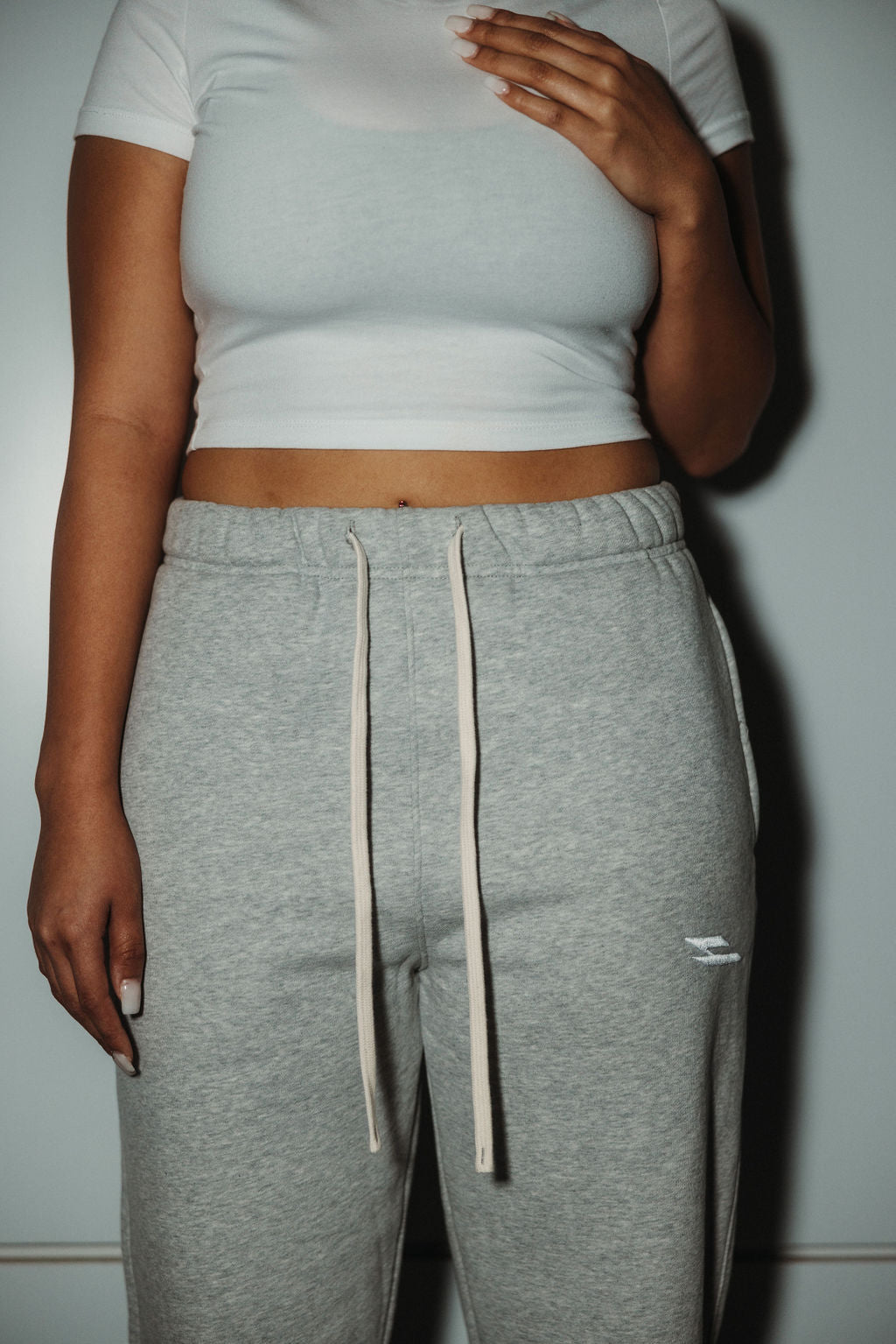 Logo Straight Leg Sweats (M)- Grey